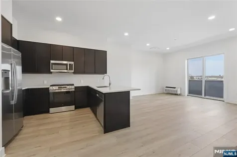 487 Market Street Saddle Brook NJ 07663