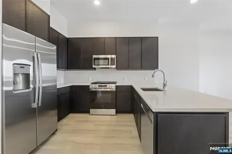 487 Market Street Saddle Brook NJ 07663