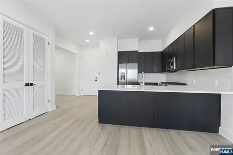 487 Market Street Saddle Brook NJ 07663