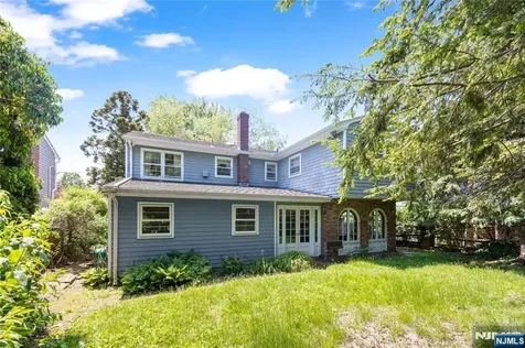156 Cedar Avenue Hackensack NJ 07601