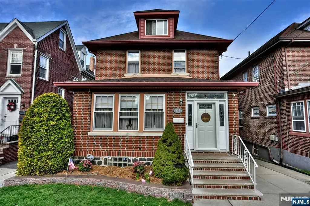 519 Saint Pauls Avenue Cliffside Park NJ 07010