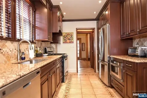 519 Saint Pauls Avenue Cliffside Park NJ 07010