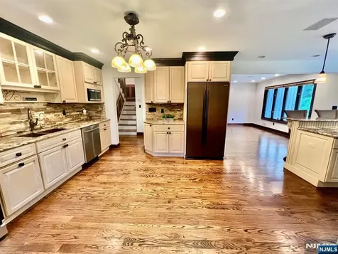 610 Glasmere Road Mahwah NJ 07430