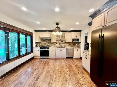 610 Glasmere Road Mahwah NJ 07430