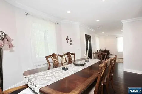 27 West Street Closter NJ 07624