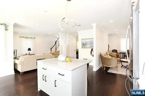 27 West Street Closter NJ 07624