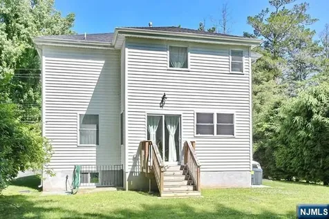 27 West Street Closter NJ 07624