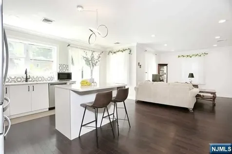 27 West Street Closter NJ 07624