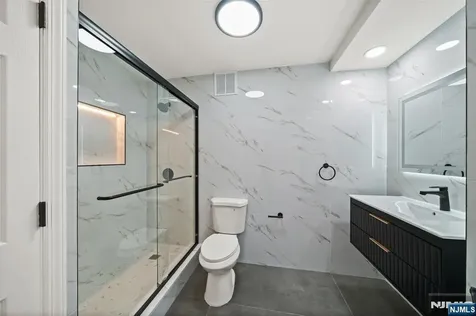 300 Winston Drive Cliffside Park NJ 07010