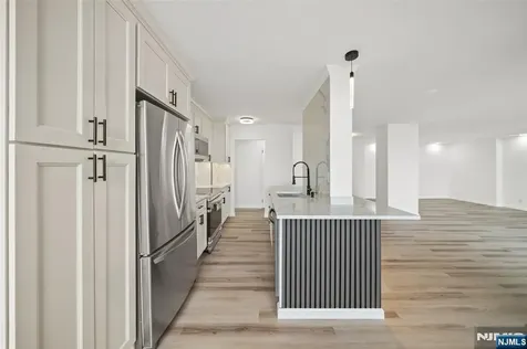 300 Winston Drive Cliffside Park NJ 07010