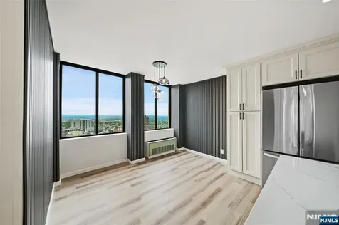 300 Winston Drive Cliffside Park NJ 07010