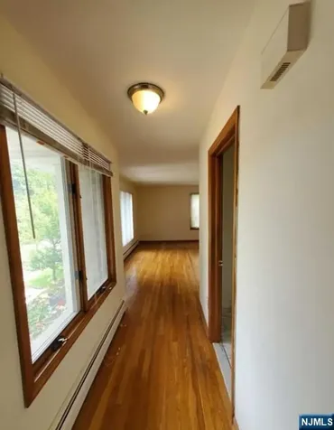 180 Myrtle Avenue Fort Lee NJ 07024