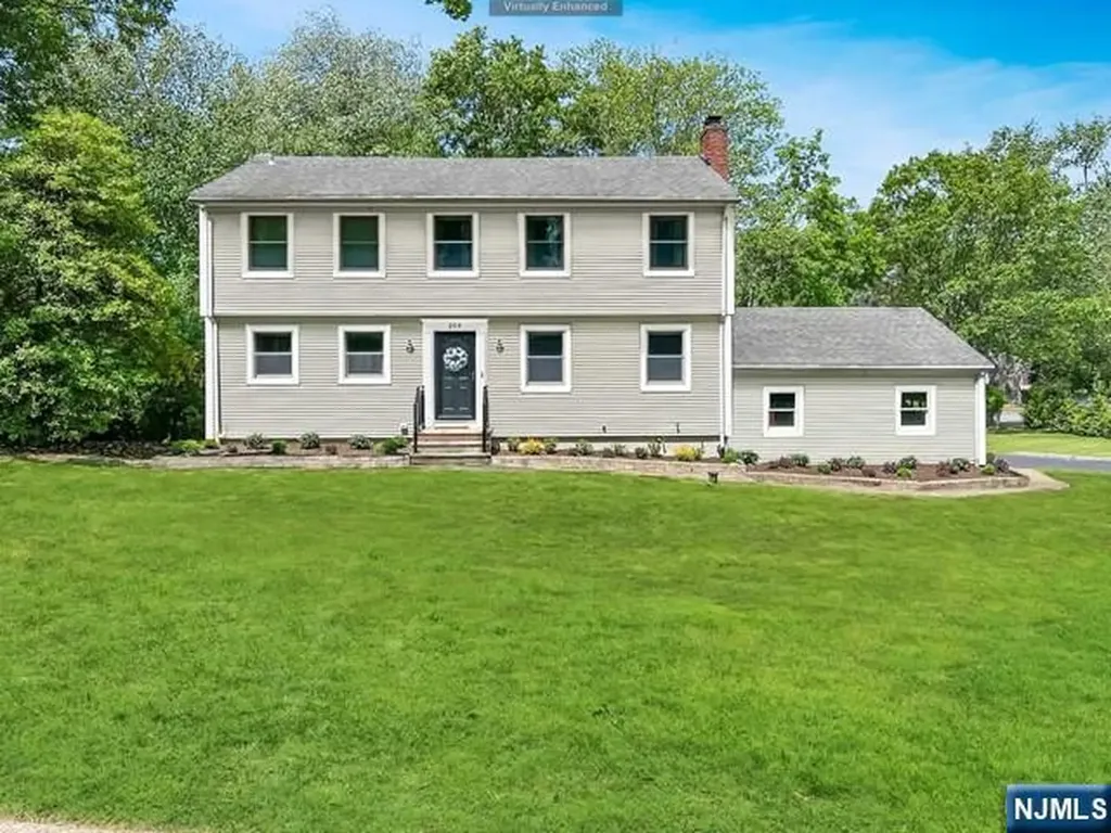 204 Deerfield Lane Franklin Lakes NJ 07417