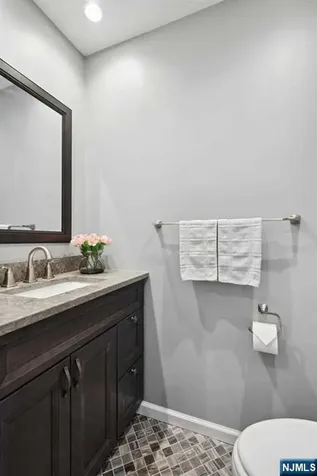 204 Deerfield Lane Franklin Lakes NJ 07417