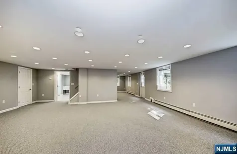204 Deerfield Lane Franklin Lakes NJ 07417