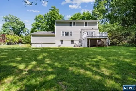 204 Deerfield Lane Franklin Lakes NJ 07417