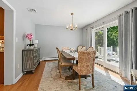 204 Deerfield Lane Franklin Lakes NJ 07417