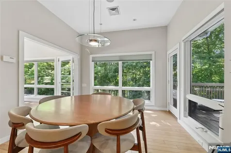 192 Stonehurst Drive Tenafly NJ 07670