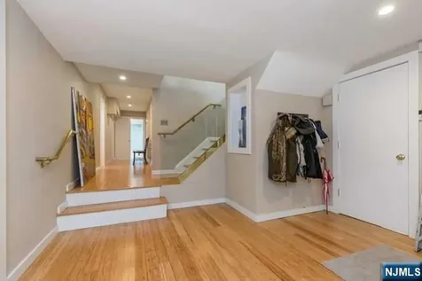 192 Stonehurst Drive Tenafly NJ 07670