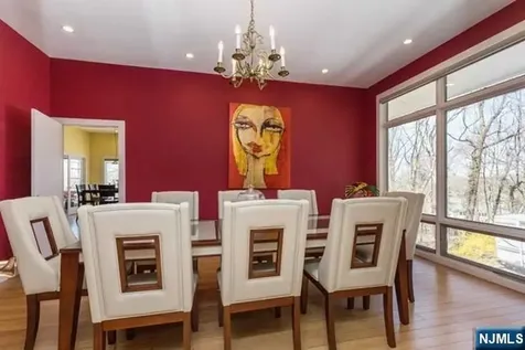 192 Stonehurst Drive Tenafly NJ 07670