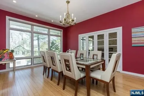 192 Stonehurst Drive Tenafly NJ 07670