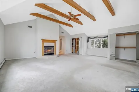 31 Collins Avenue Closter NJ 07624