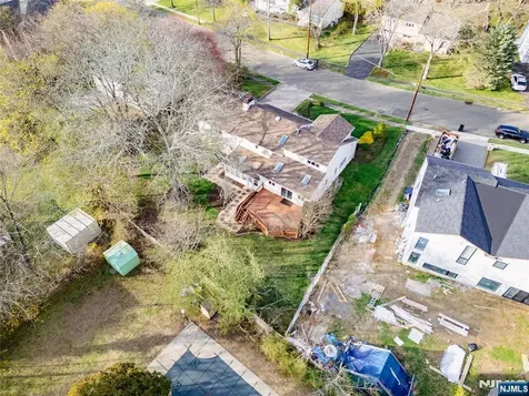 31 Collins Avenue Closter NJ 07624
