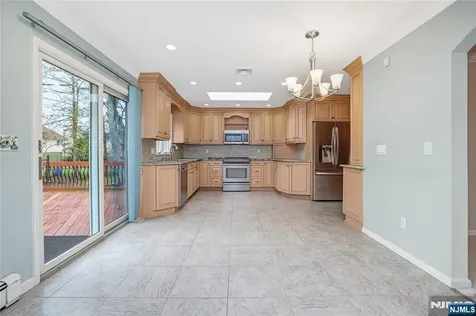 31 Collins Avenue Closter NJ 07624