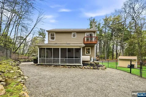 219 Snake Den Road Wanaque NJ 07465