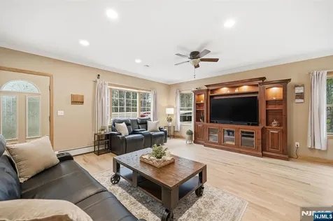 219 Snake Den Road Wanaque NJ 07465