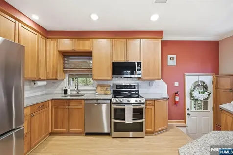 219 Snake Den Road Wanaque NJ 07465