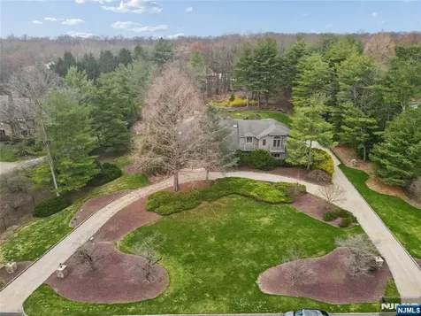 9 Toboggan Ridge Road Saddle River NJ 07458