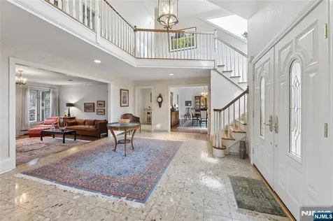 9 Toboggan Ridge Road Saddle River NJ 07458