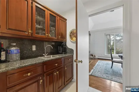 9 Toboggan Ridge Road Saddle River NJ 07458