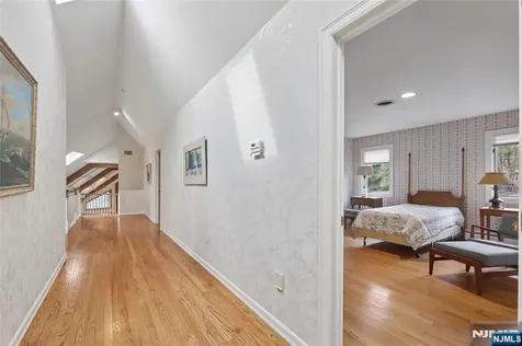 9 Toboggan Ridge Road Saddle River NJ 07458