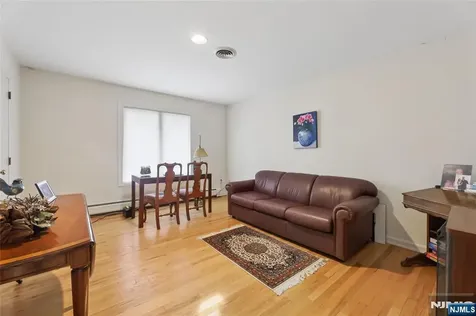 9 Toboggan Ridge Road Saddle River NJ 07458