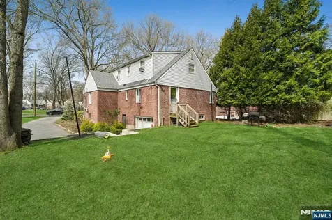 103 Glenbrook Parkway Englewood NJ 07631