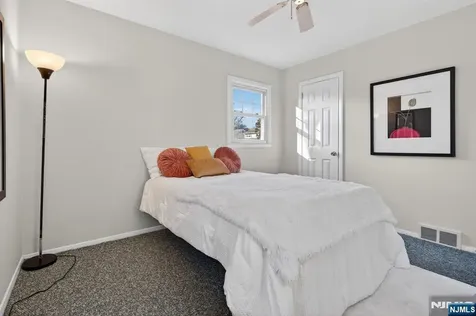 53 Patricia Place Clifton NJ 07012