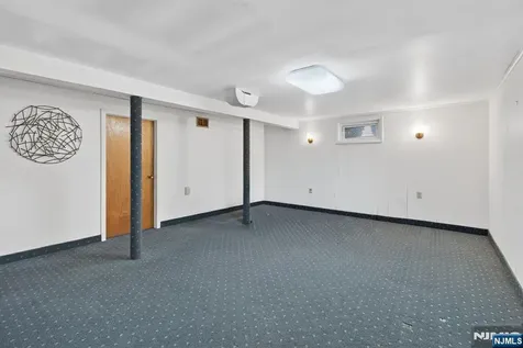 53 Patricia Place Clifton NJ 07012