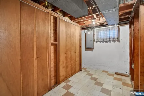 53 Patricia Place Clifton NJ 07012