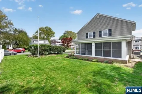 53 Patricia Place Clifton NJ 07012