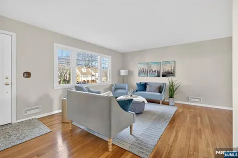 53 Patricia Place Clifton NJ 07012