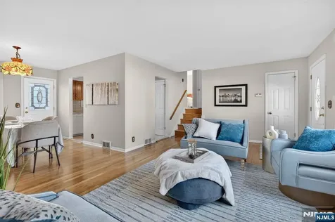 53 Patricia Place Clifton NJ 07012