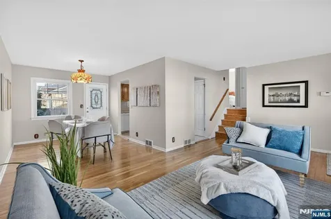 53 Patricia Place Clifton NJ 07012