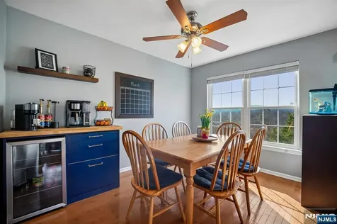 37 Mountainside Drive Pompton Lakes NJ 07442