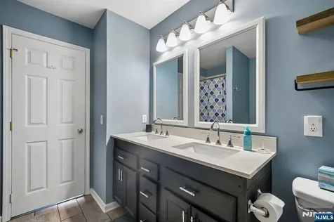 37 Mountainside Drive Pompton Lakes NJ 07442