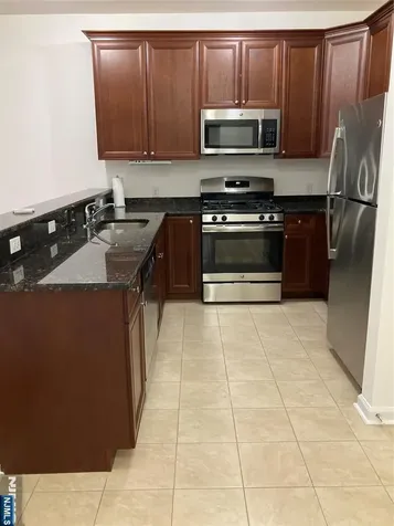 526 Bushes Lane Elmwood Park NJ 07407