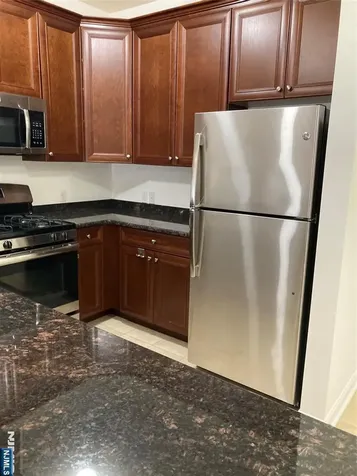 526 Bushes Lane Elmwood Park NJ 07407