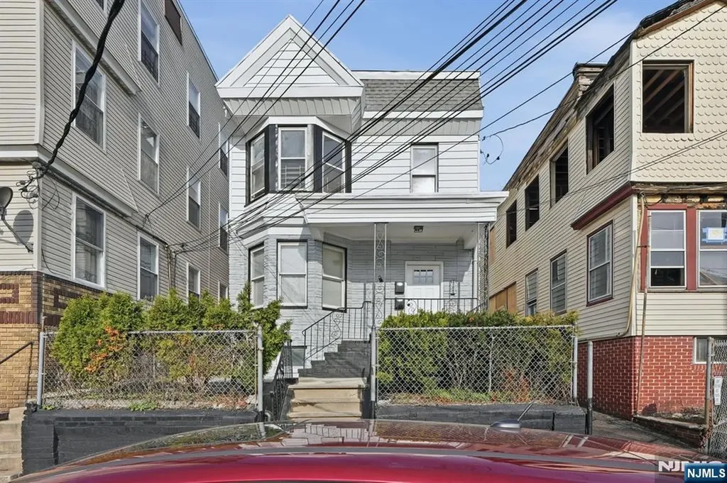 301 Ellis Avenue Irvington NJ 07111