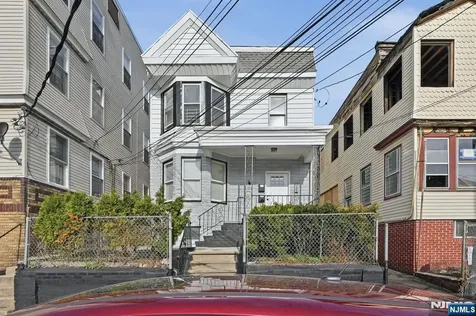 301 Ellis Avenue Irvington NJ 07111